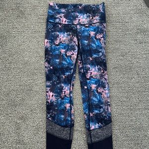 Lululemon mesh bottom leggings